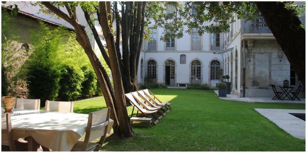 Les Jardins De Marze Villa Карпентра Екстериор снимка